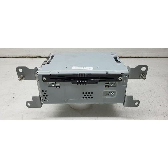 Pre-Owned 17 2017 Ford Fusion CD Player Radio Reciever OEM - Verify Specific Vehicle Fitment In Description - (Good)