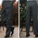 thumbnail image 4 of Chef pantalones hombres con bolsillos elásticos de la cintura holgada cocinar pantalón camarero uniforme amigable para la piel ropa para restaurante Hotel cafetería cocina 4xl negro blanco rayas Eigraketly HA012102-17, 4 of 7