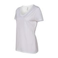 thumbnail image 2 of Hanes S04V T-Shirt à Col en V Nano-T pour Femmes, Blanc - Grand, 2 of 3
