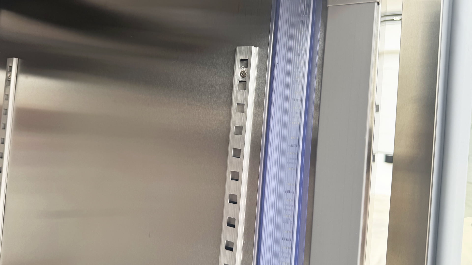 NSF 27''W Glass Door Refrigerator, 20 Cu.Ft. Stainless Steel Commercial Refrigerator
