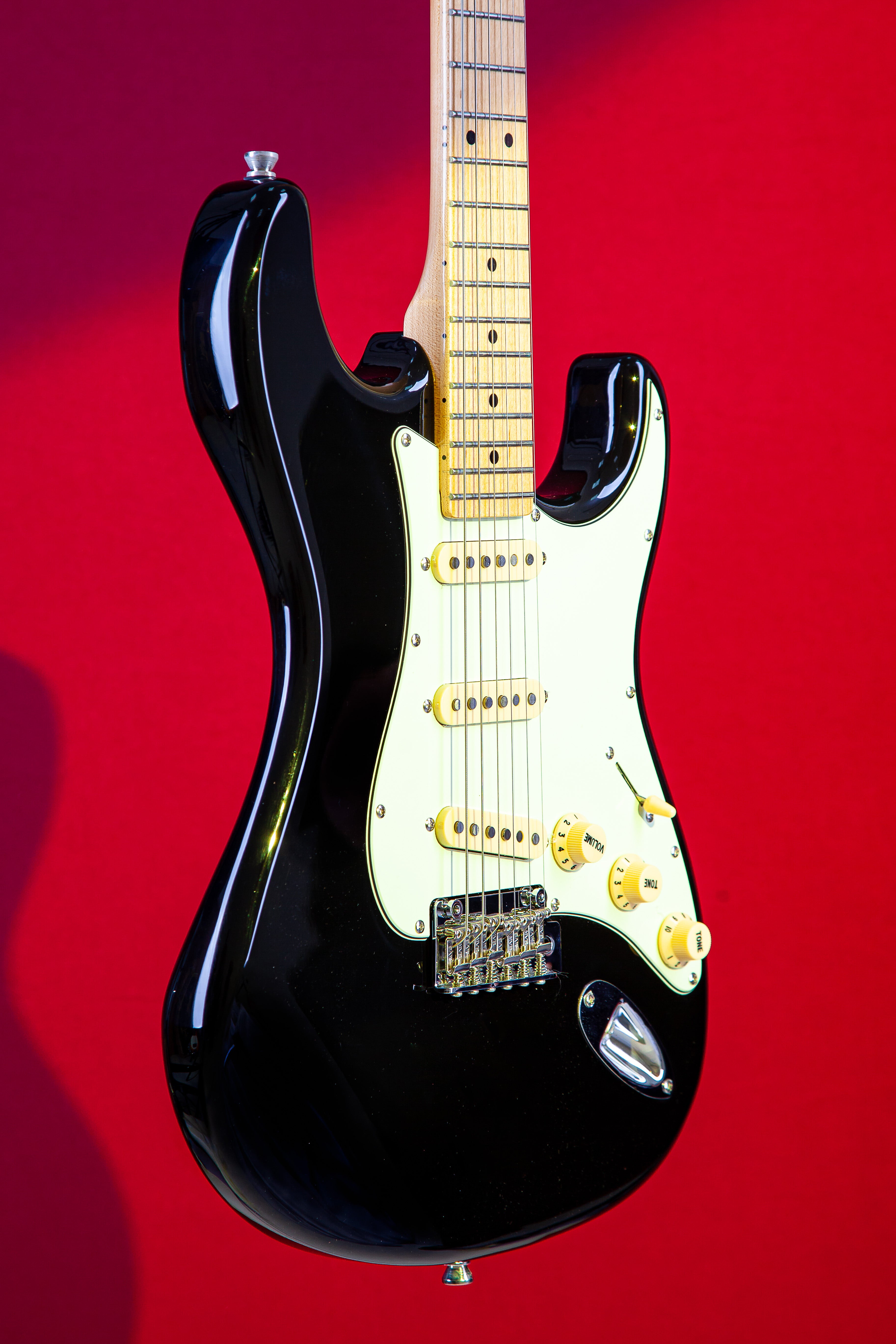 ギター　Tagima Guitars T-635 CLASSIC BK Tagima T 635 CLASSIC-BK-LF/MG Electric Guitar - Black - Walmart.com