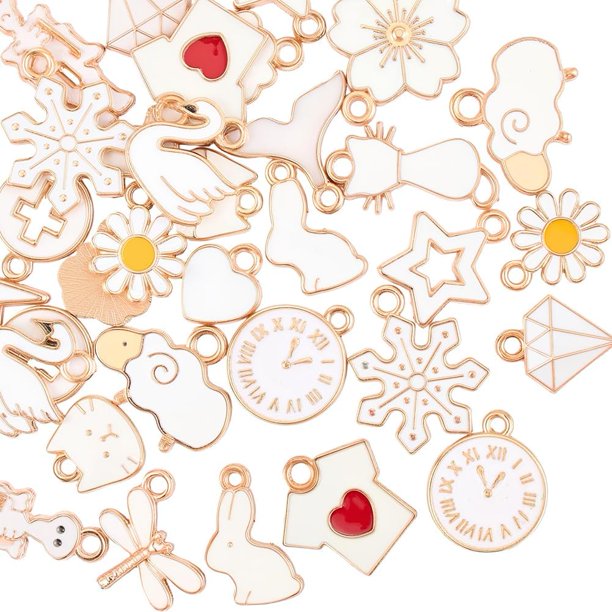 1 caja de 40 colgantes de metal surtidos de esmalte blanco de 20 estilos, de aleación de oro, con forma de animal, flor y reloj floral, con forma de diamante.