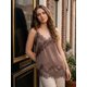 thumbnail image 3 of Camiseta de tirantes larga de satén para mujer, ideal para el verano, con tirantes finos, bajo festoneado y ribete de encaje., 3 of 9