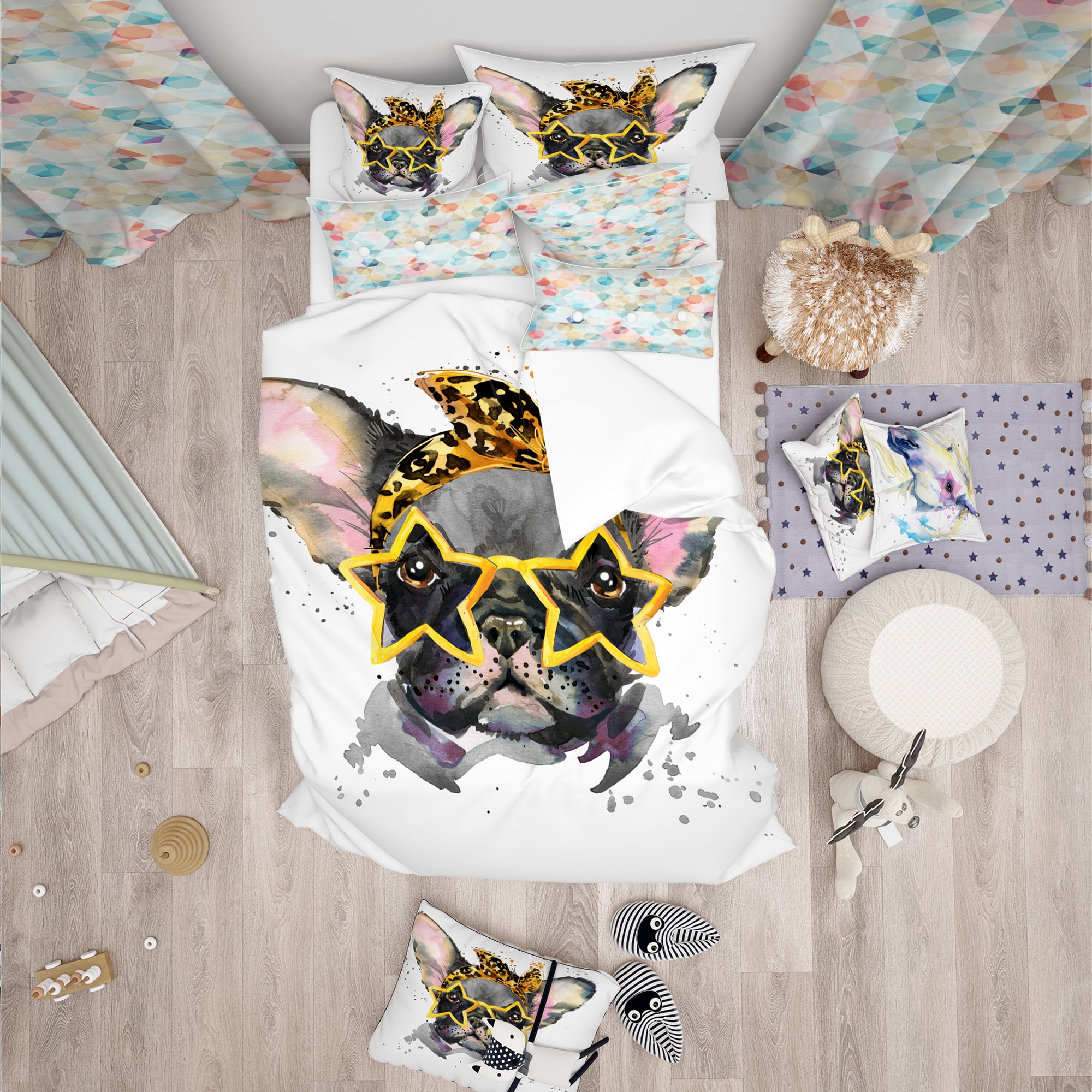 Designart 'French Bulldog with Star Glasses' Modern & Contemporary Duvet Cover Set