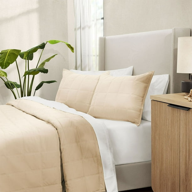 だ*ご様 LE VELVETS サイン入り特別BOX Member's Mark 3-Piece Printed Velvet Quilt Sets, Assorted