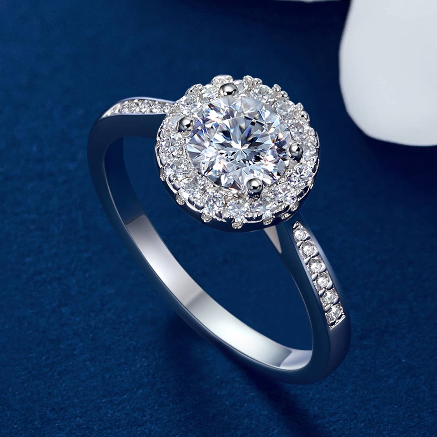 MomentWish 1 Carat Round Cut Moissanite Engagement Ring for Women,Simulated Diamond Wedding Rings Birthday Valentines Day Jewelry Gifts-Size8.5