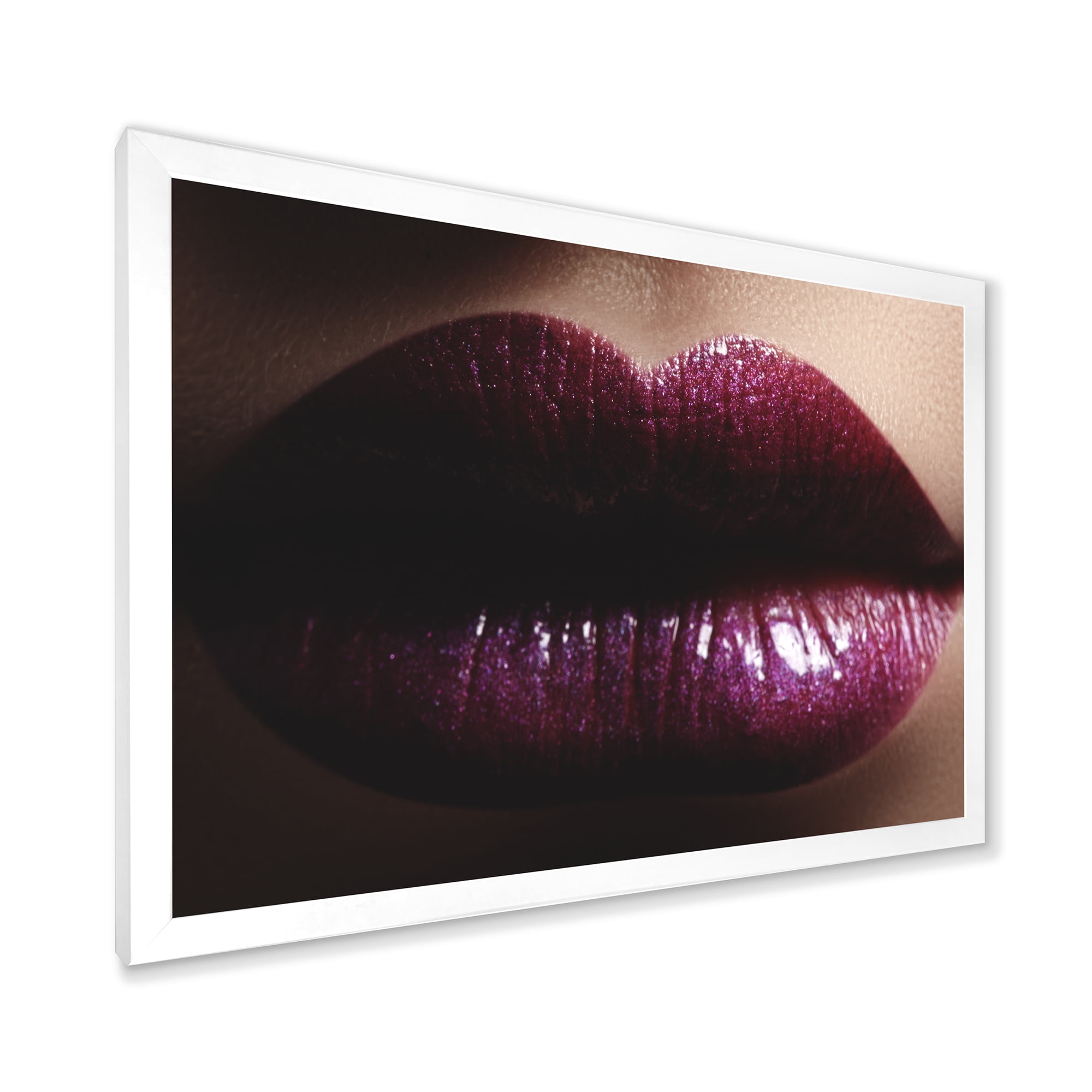 Designart 'Close-Up Of Woman Plump Lips With Glitter' Modern Framed Art Print