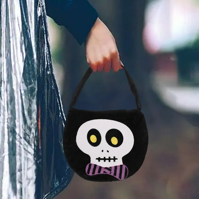 HOARBOEG Halloween Gift Bags With Unique Designs Ideal For Trick Or Treating Parties And Decorations Versatile And Easy To Carry