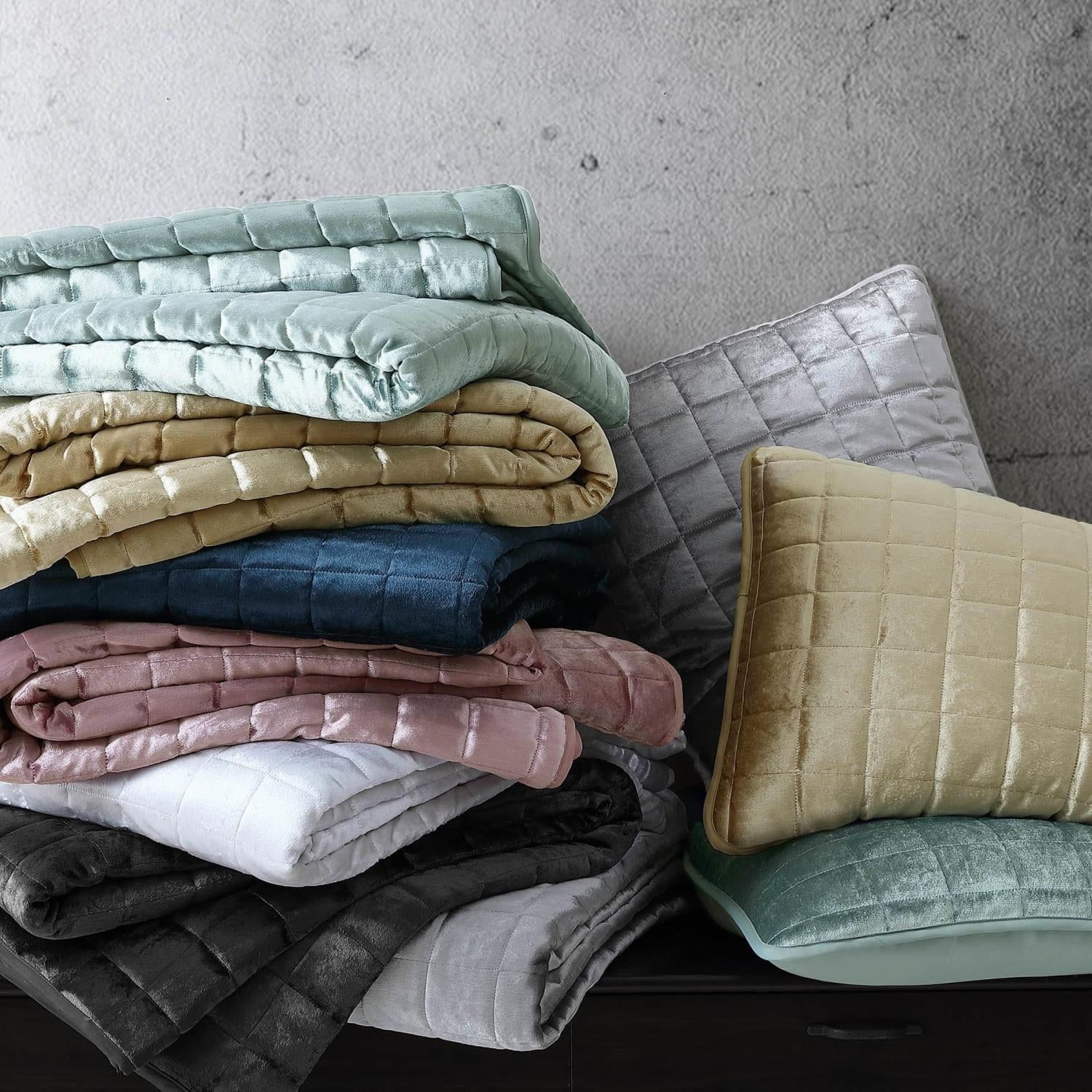 Riverbrook Home 3 Piece Quilt Set, King, Silver, Lyndon, Polyfill, Adult