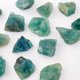 thumbnail image 2 of Xiao Hua Piedra cruda de fluorita verde natural de 200 g, piedra de expansión de 1-2 cm, piedra aromática, piedra de desmagnetización de partículas grandes, piedra triturada, adorno decorativo DIY, 2 of 4