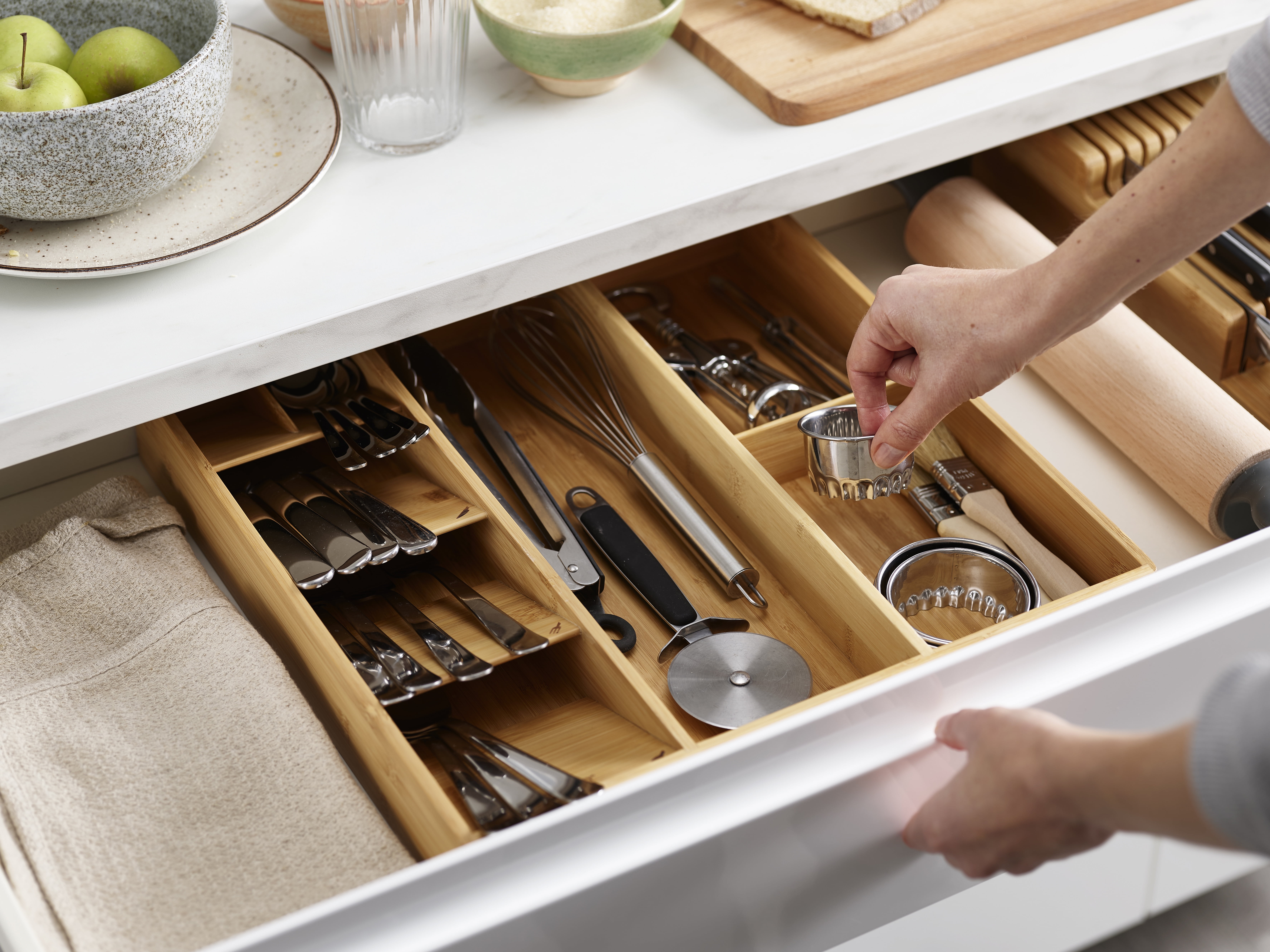 Joseph Joseph DrawerStore Bamboo Drawer Organizer for Cutlery, Utensils and Gadgets