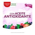 thumbnail image 3 of Pasta dental Colgate natural extracts frutos rojos y acaí 140 g, 3 of 4