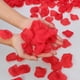 thumbnail image 4 of 2000 piezas de pétalos de rosa rojos de seda artificial realistas para decorar bodas y fiestas., 4 of 5