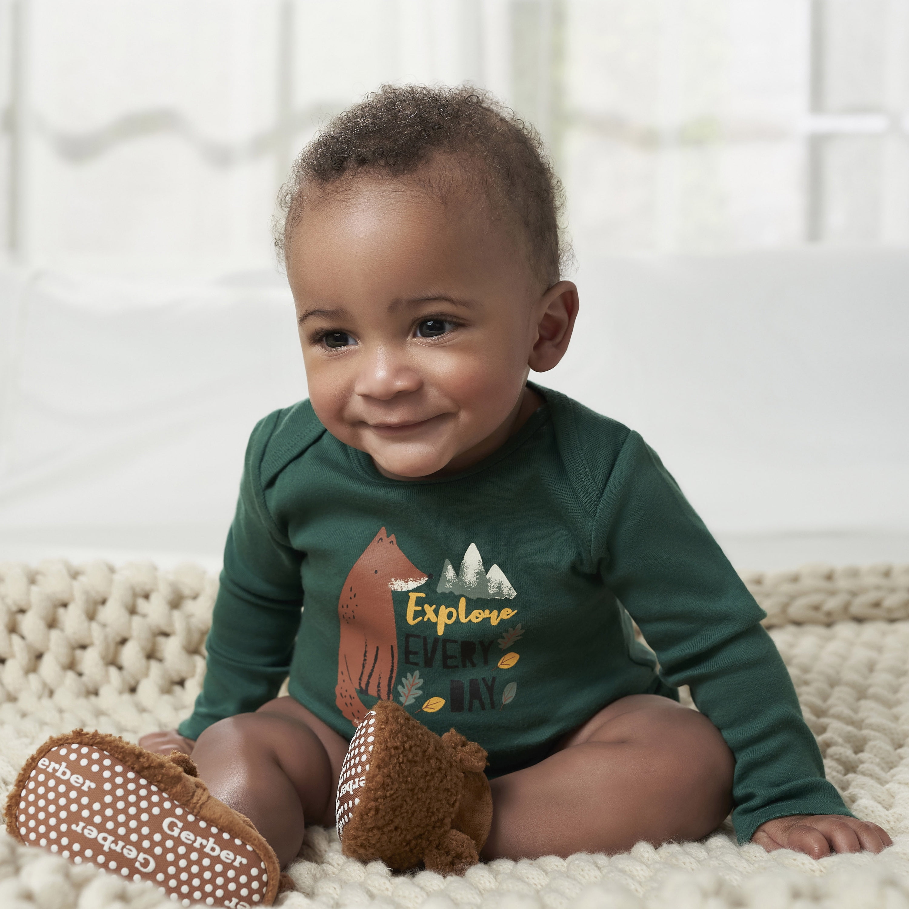 Gerber Baby Gender Neutral Long Sleeve Onesies Bodysuits, 6-Pack, Sizes Newborn - 12 Months