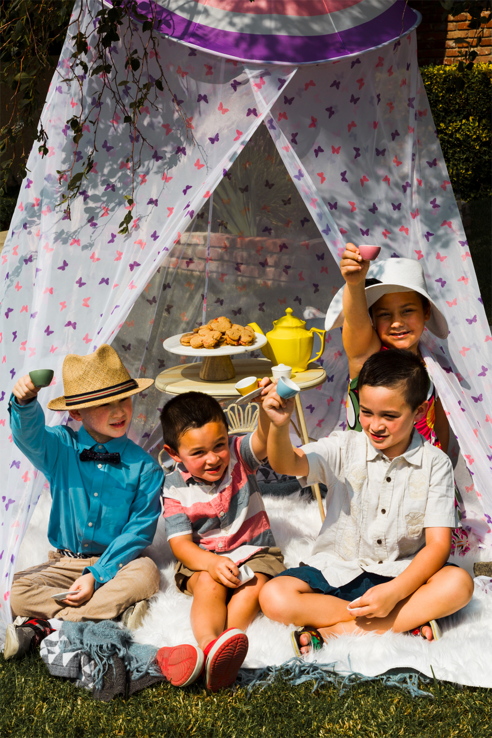 Pacific Play Tents 68100 Child Butterflies Hanging Bed and Play Canopy - 37" x 80"