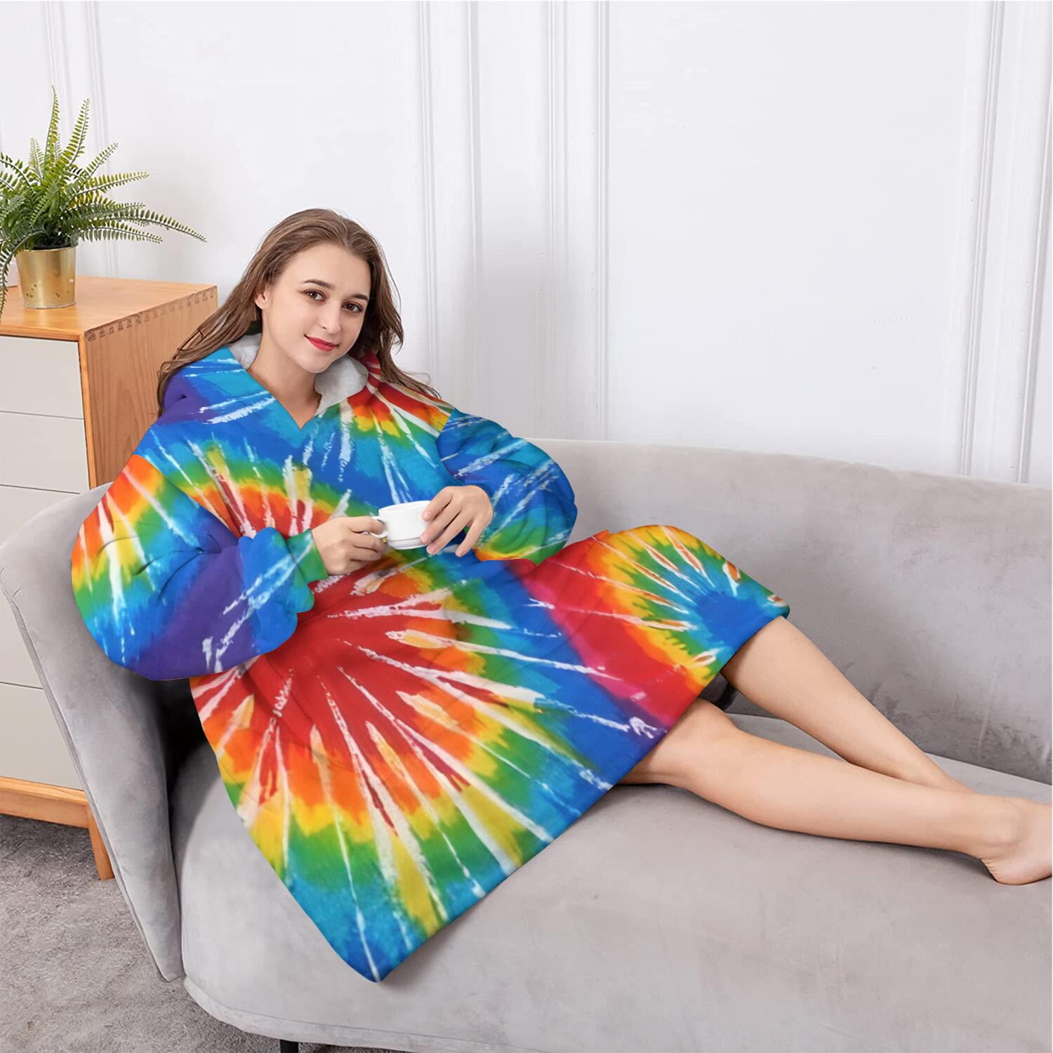 Oversized Wearable Blanket Hoodie,Colorful Tie Dye Pattern Sherpa Blanket Hoodie with Super Pockets,Super Warm Fuzzy Pullover for Women & Men