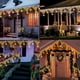 thumbnail image 1 of Fiudx Luces Navideñas, Guinarda de Luces Led con Brillo Festivo, Decoración de Exteriores de Bajo Consumo, Cortina de 8 Modos, para Patio, Decoración Navideña, Ambiente Blanco Cálido., 1 of 7