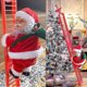 thumbnail image 1 of Escalera de escalada de Papá Noel, escalera de escalada de Papá Noel, escalada eléctrica de Navidad, escalada de Papá Noel con decoración colgante de música, decoración interior y, 1 of 5