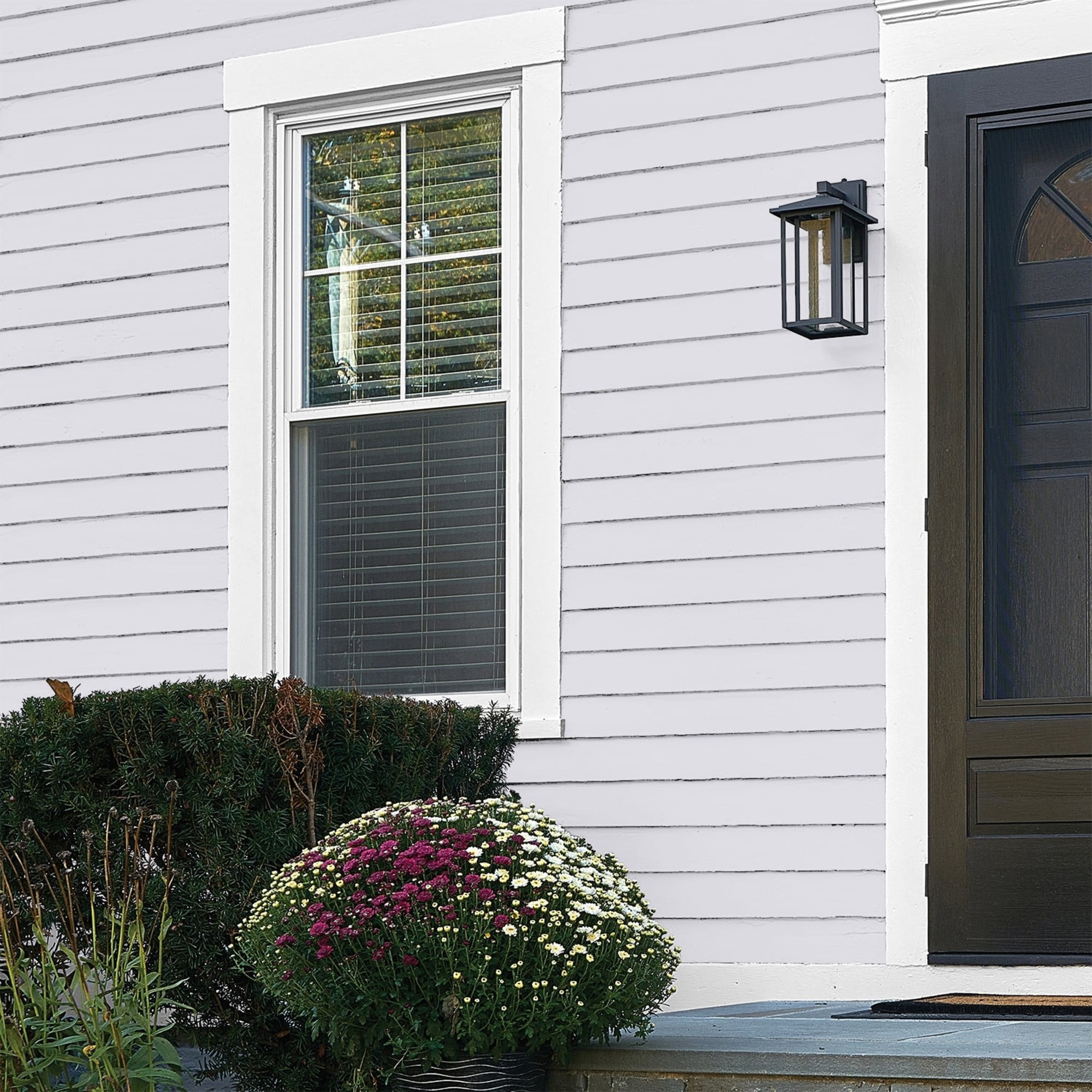 Glidden HEP Violet Echo / Purple Flat Exterior Paint with Primer, 1 Gallon
