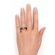 thumbnail image 2 of JeenMata Anillo de Bodas de Moissanita de Corte Redondo de 1 Quilate en Oro Negro de 18 K sobre Plata, 2 of 5