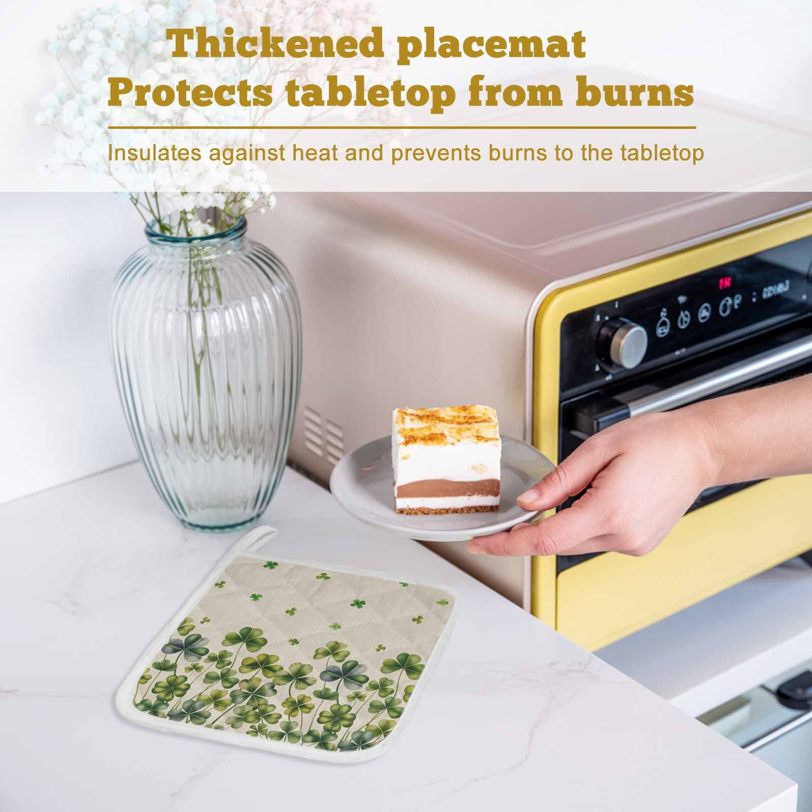 St. Patrick's Day Pot Holders for Kitchen Heatproof Potholder, 3 Pack Spring Green Shamrock Botanical Beige Hot Pads Multipurpose Oven Pads Cloth Potholders Trivet for Cooking Baking