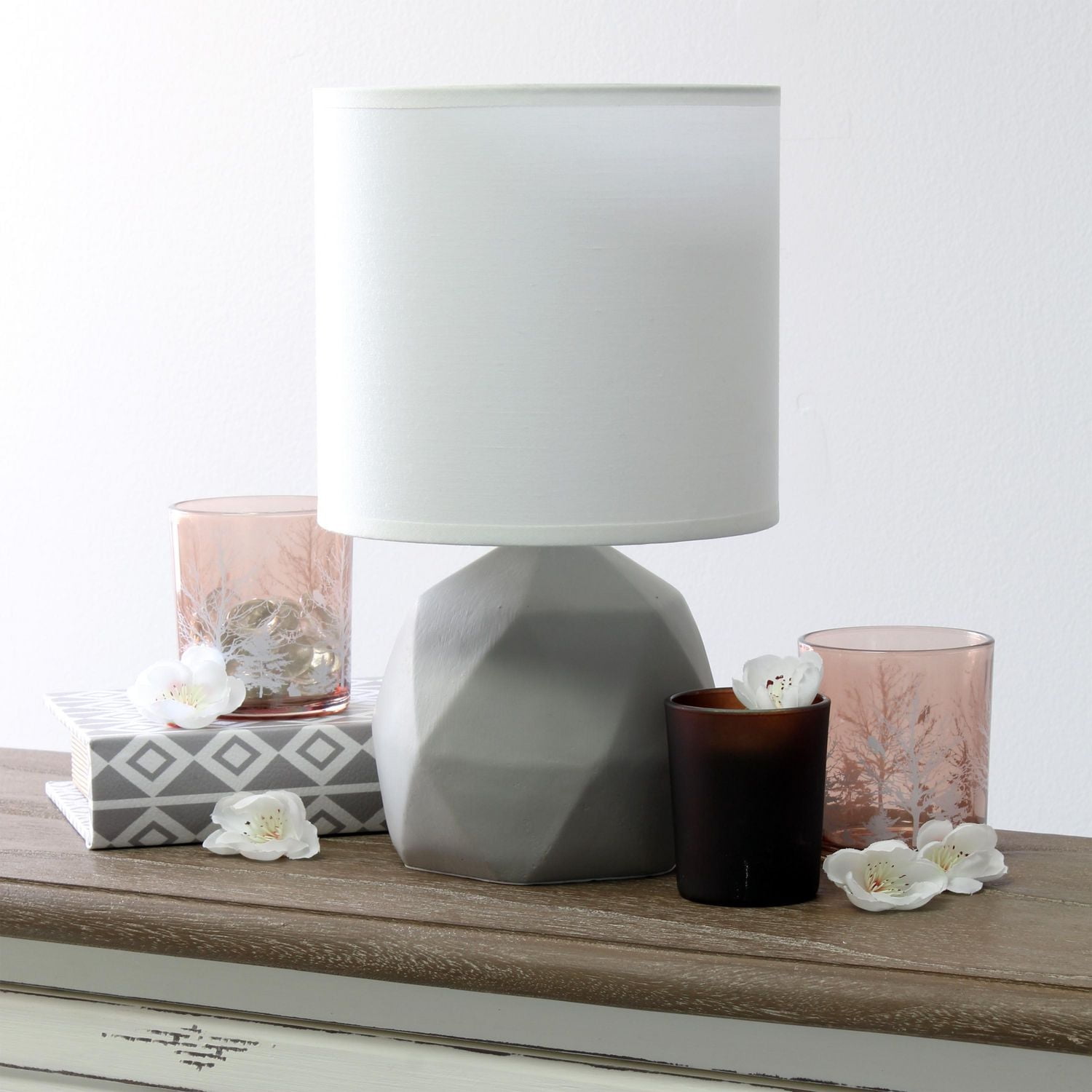 Simple Designs Geometric Concrete Lamp