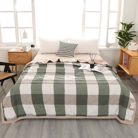 Affordablo Cheap Cooling Comforter 18x18 Size Lightweight Comforters for Summer Summer Blanket Throw for Hot Sleeper Japanese Cooling Blanket Warehouse Sale Clearance
