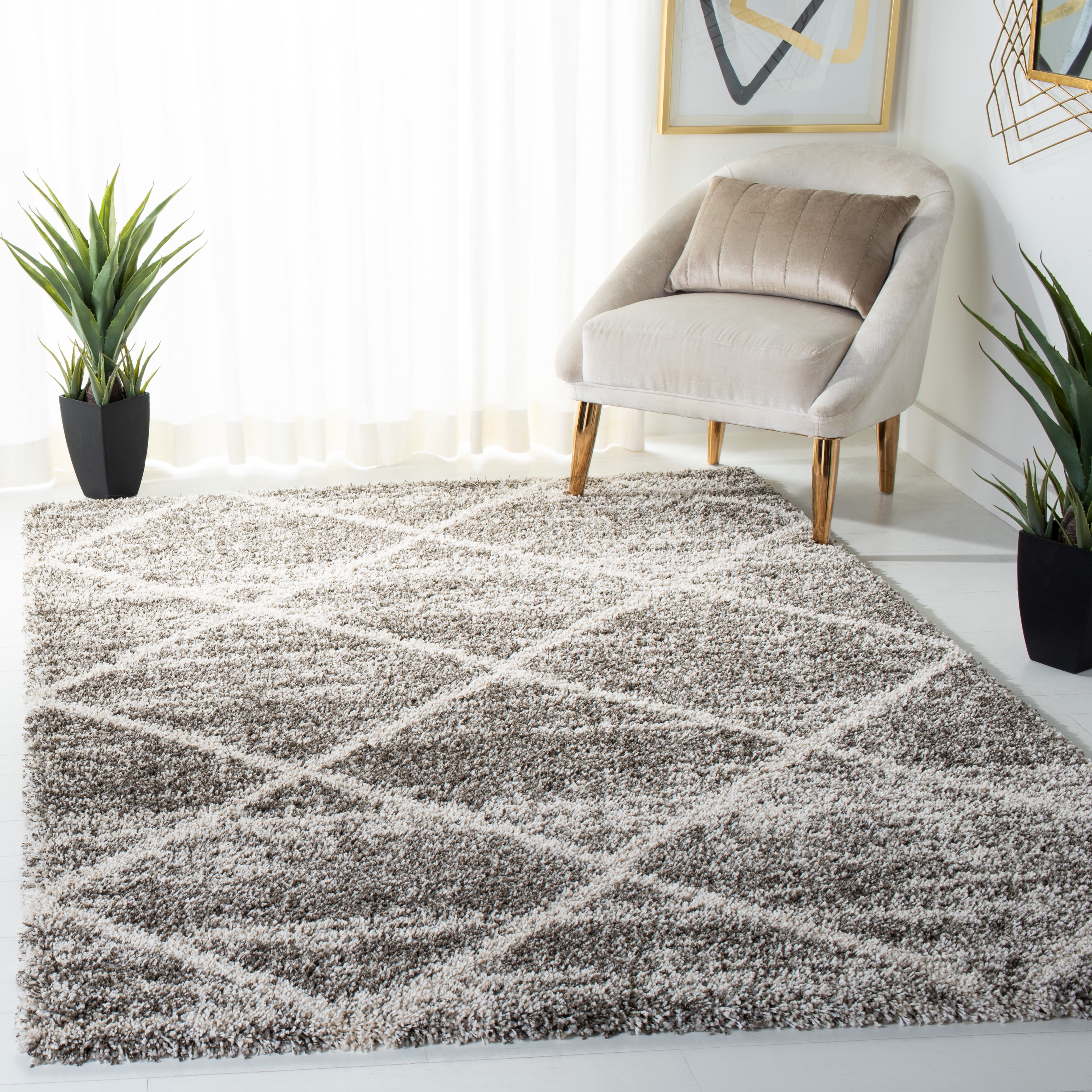 SAFAVIEH Hudson Amias Plush Geometric Shag Area Rug, Distressed Grey/Ivory, 9' x 12'