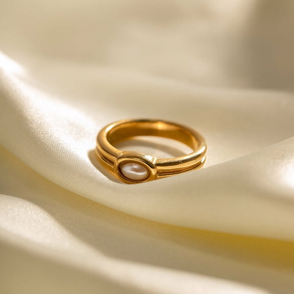 Inlaid Pearl Ring for Women Gold Stainless Steel Electroplated Ins Ring Won't Fade Sizes 6 7 and 8 Perfect as a Gift or Personal Treat Elegant Jewelry