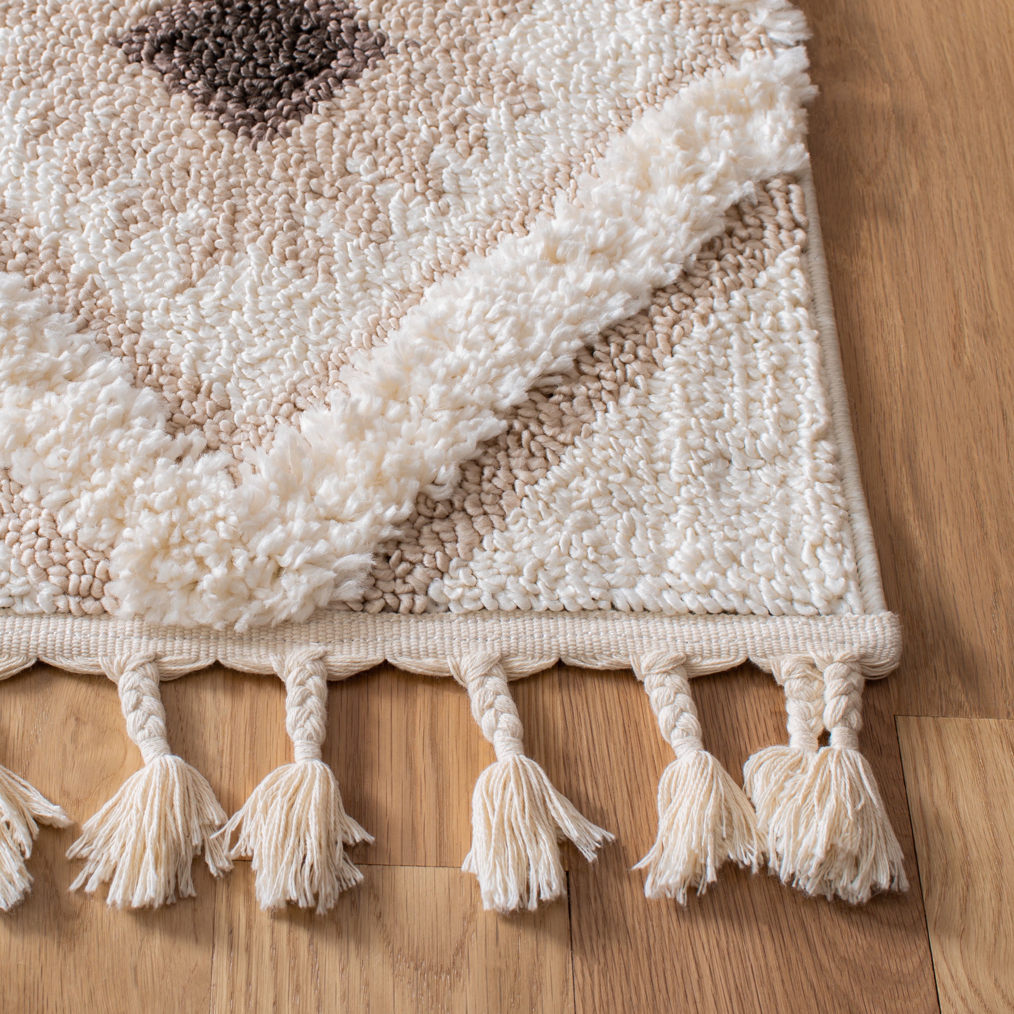 SAFAVIEH Moroccan Tassel Elsie Abstract Shag Area Rug, Ivory/Brown, 4' x 4' Square