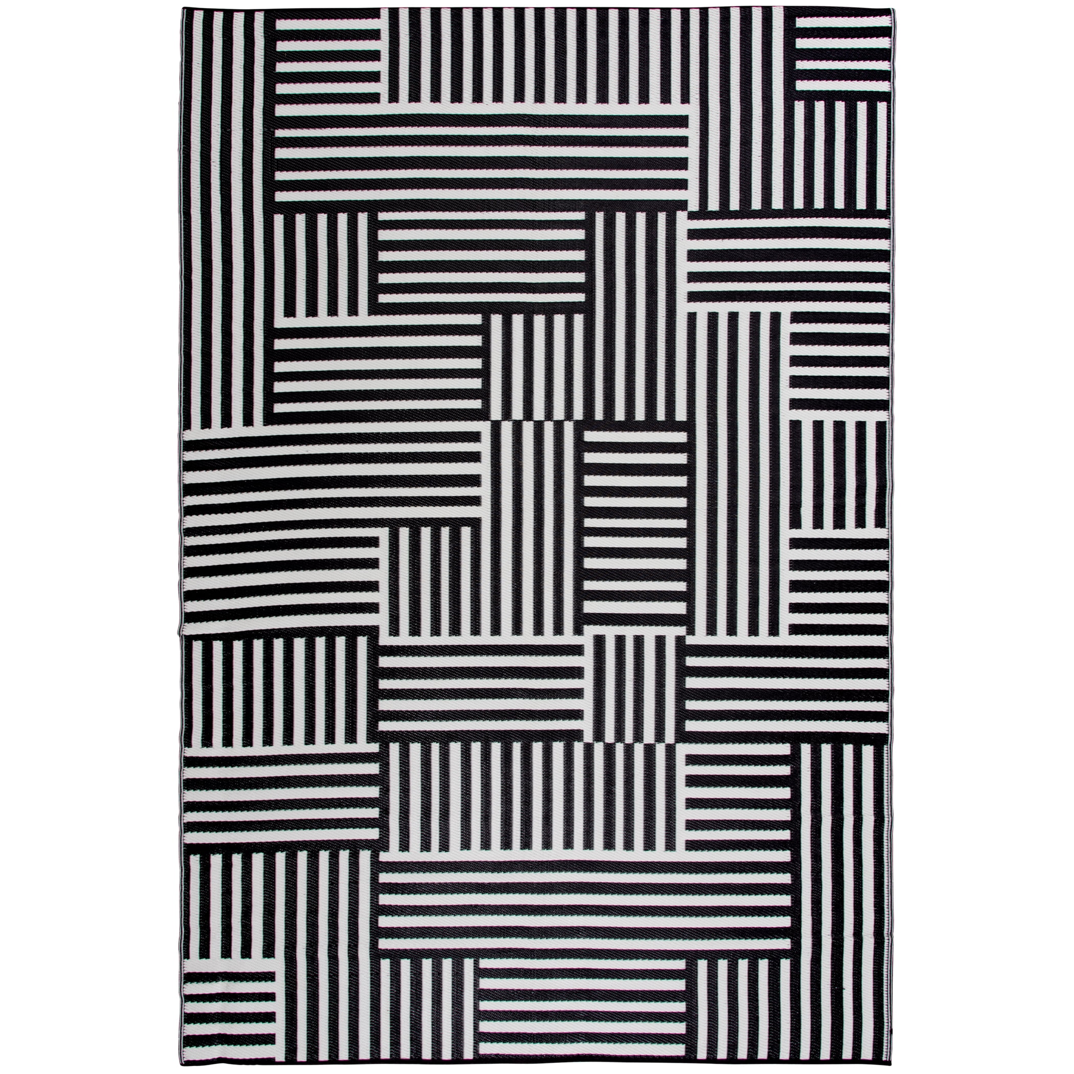 Mainstays New Block Black and White Stripe Plastic Outdoor Rug, 7'x10'