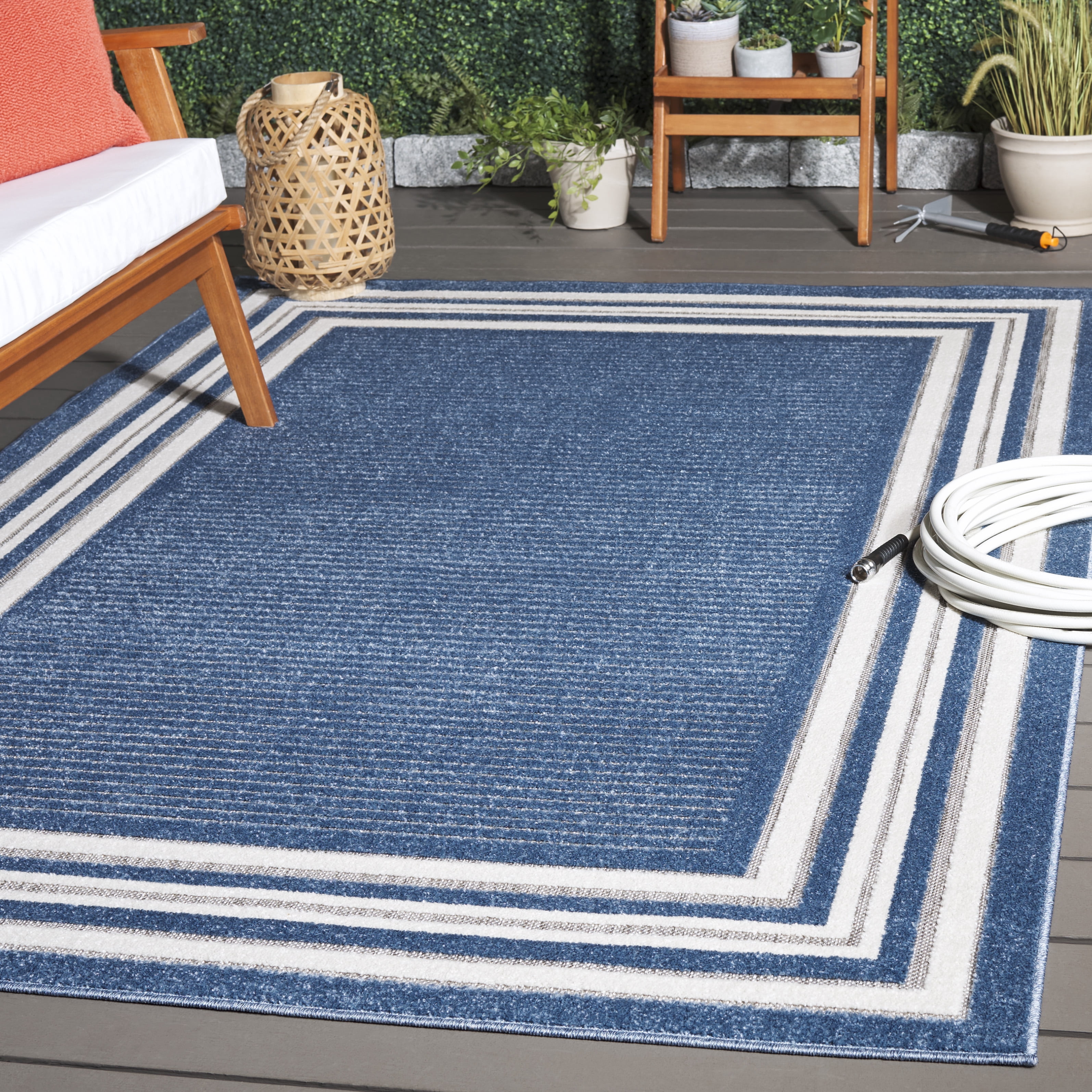 SAFAVIEH Cabana Henry Striped Indoor/Outdoor Area Rug, Light Blue/Ivory, 4'5" x 6'5"