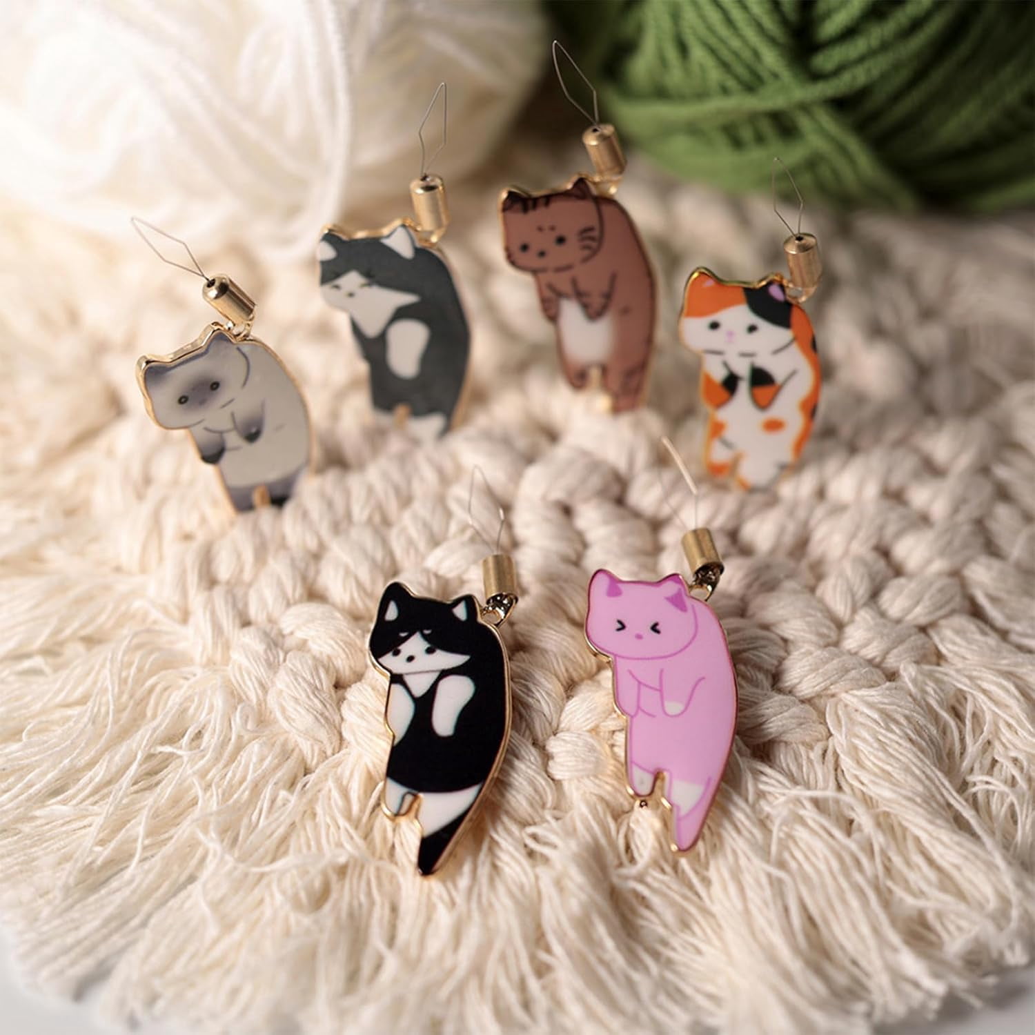 Cat Needle Threader, 6Pcs Adorable Mini Cat Threader, Clothing Embroidery Accessories, DIY Gadget for Sewing Crafting