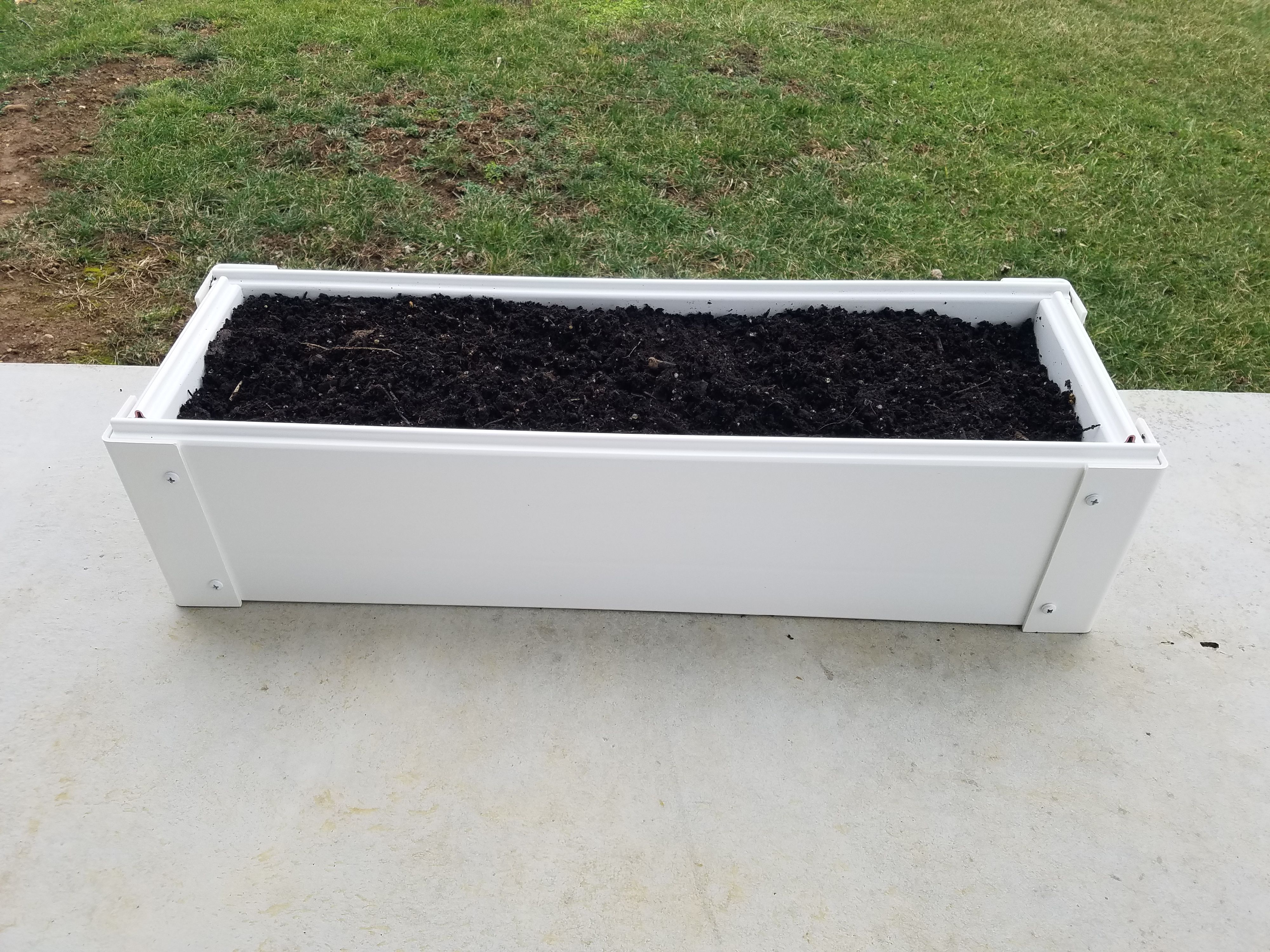 Handy Bed Mini raised garden bed