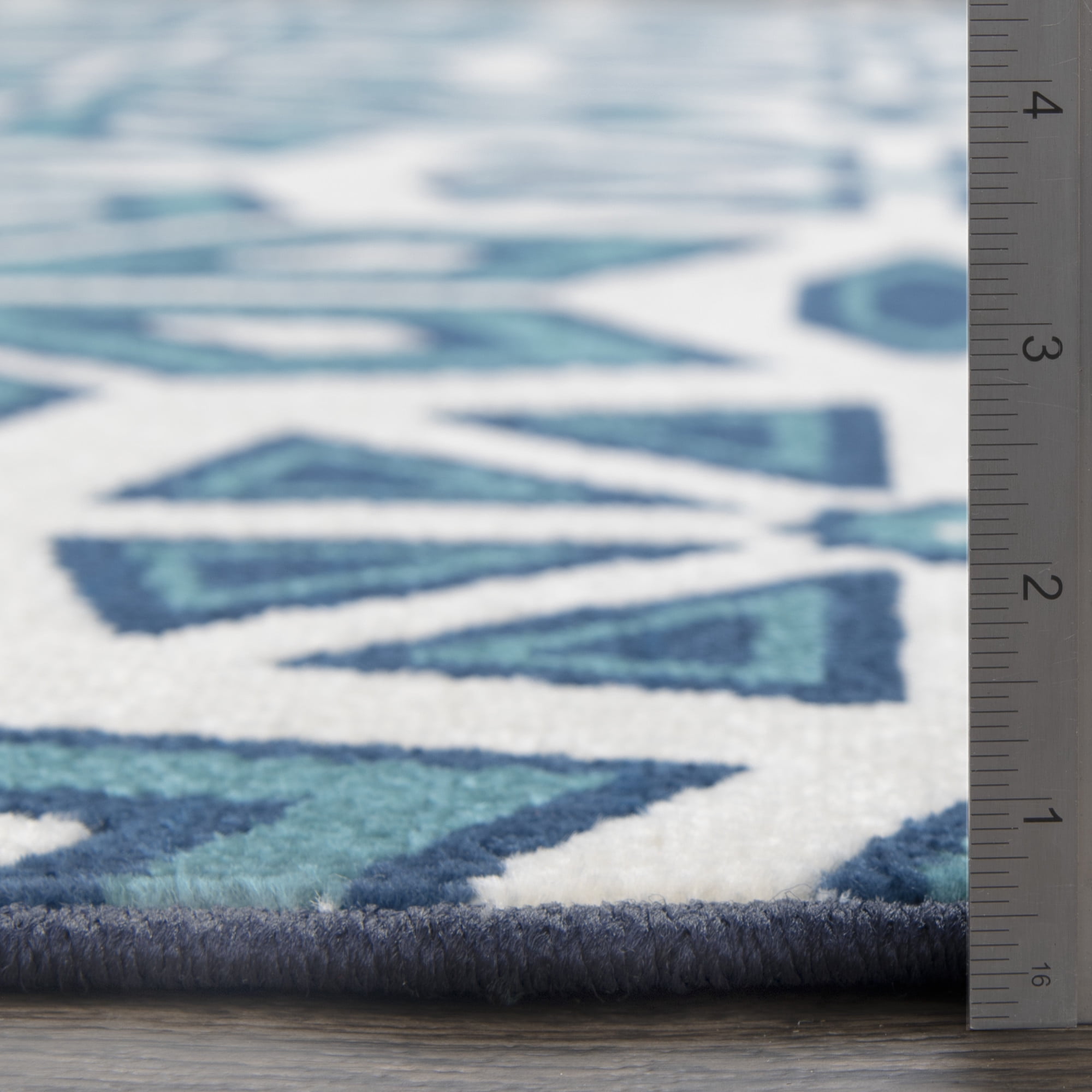 Loomaknoti Terrace Tropic Vensley 3' x 5' Geometric Indoor/Outdoor Accent Rug , Blue/White