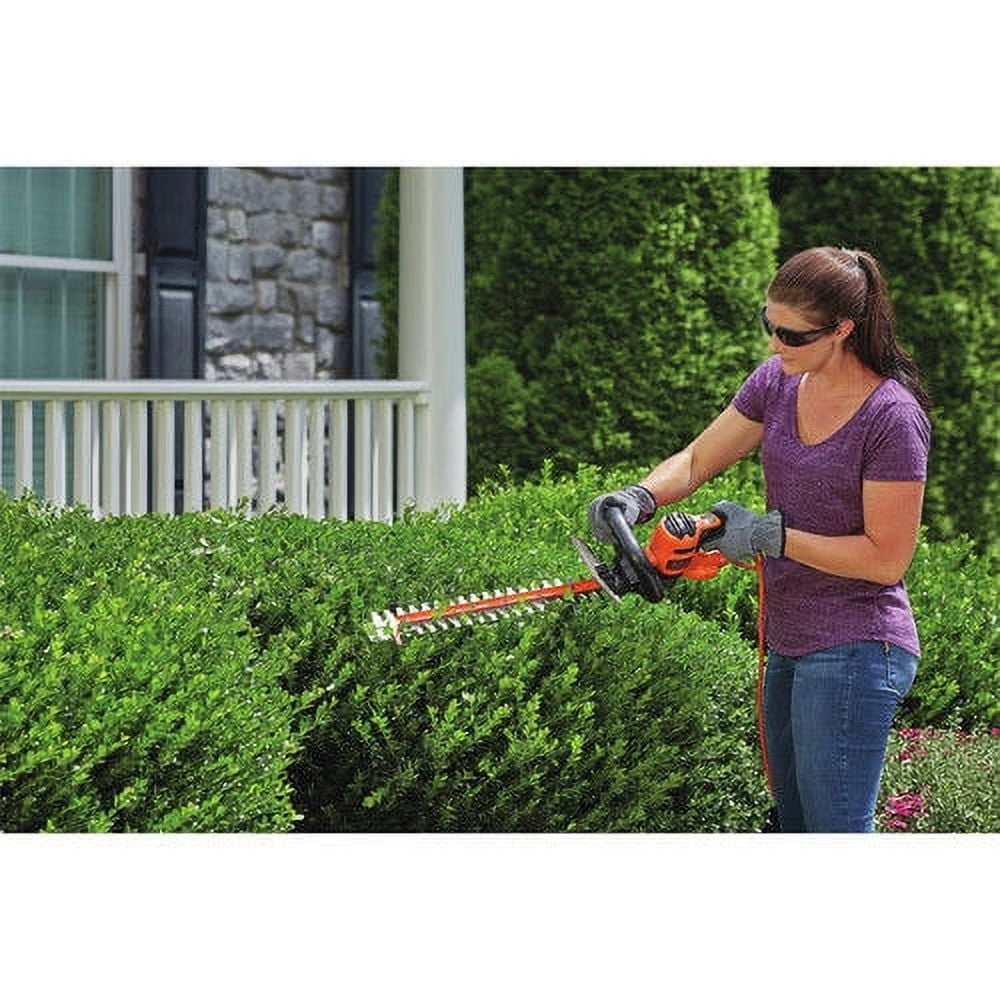 BLACK+DECKER BEHTS300 20 in. SAWBLADE Electric Hedge Trimmer