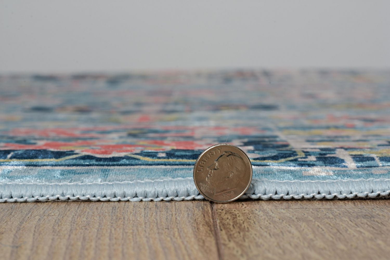 Emerald Ritchie Ivory & Blue 5' x 7' Area Rug