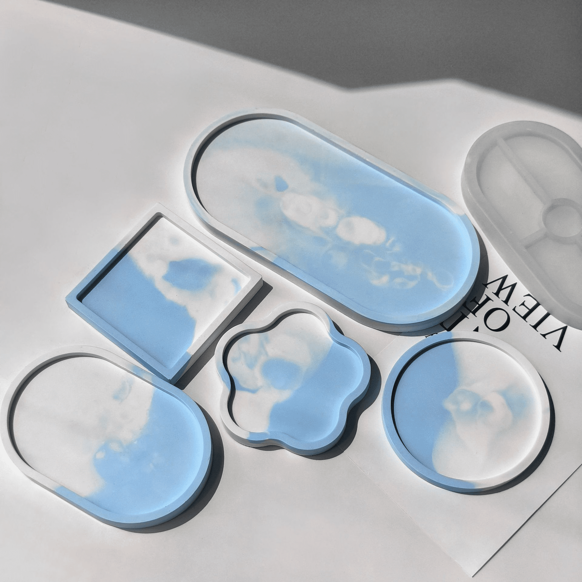 JDH silicone 3 Pack Resin Tray Molds, Oval Coaster Epoxy Resin Casting Mould DIY Tray Dishes for Craft Storage Office Home Decoration，Small