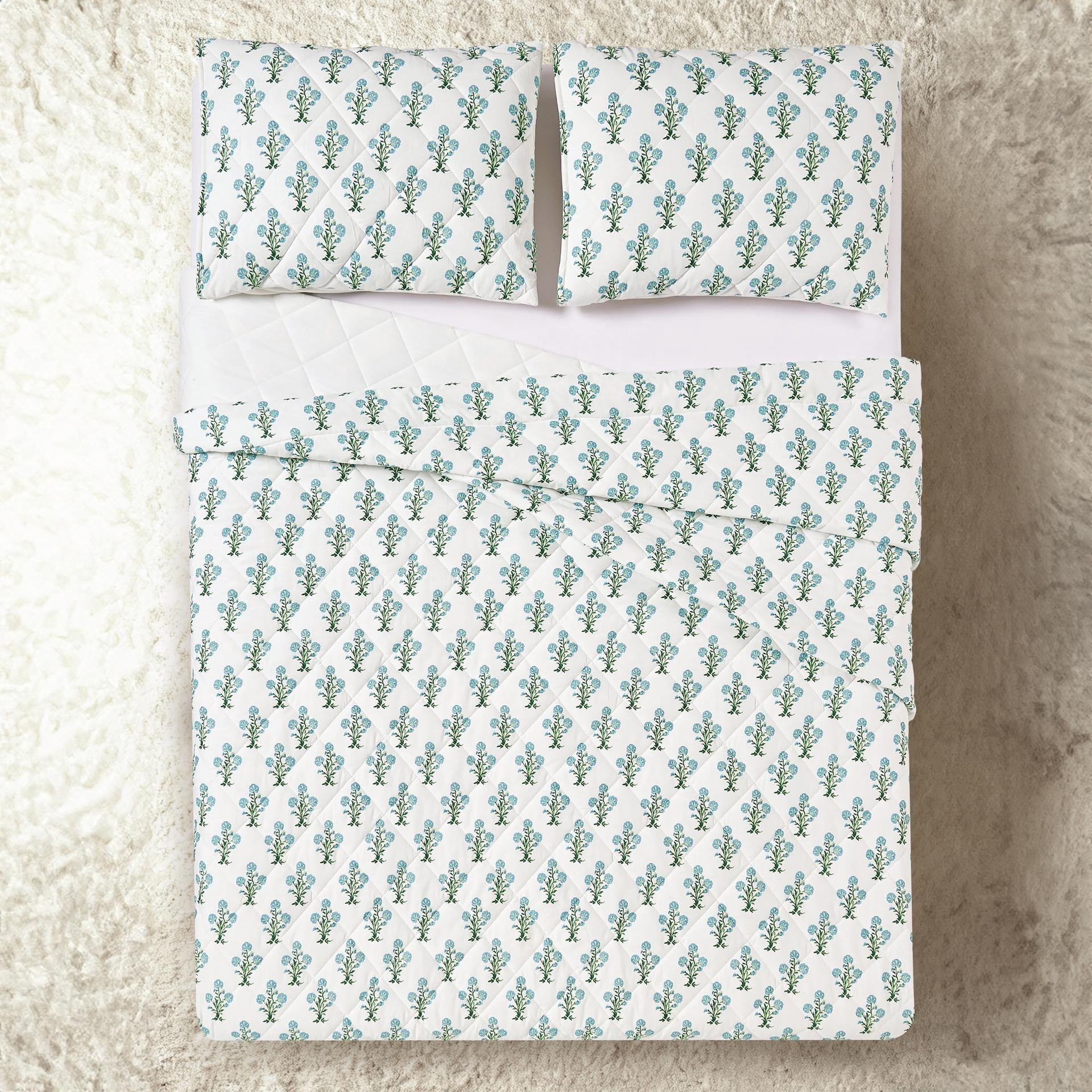Laurel & Mayfair Paradise Stamp Full/Queen 3-Piece Botanical Cotton Quilt Set, Blue, Adult/Teen