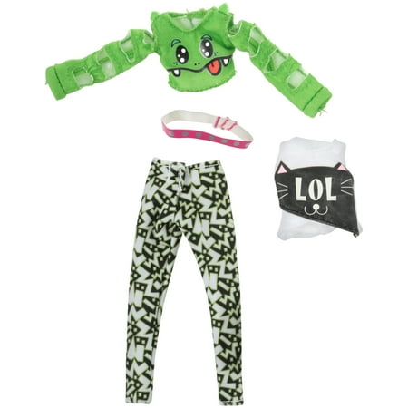 Bratz Fashion Clothes - Bratz® Deluxe Fashion 8 pc Pack