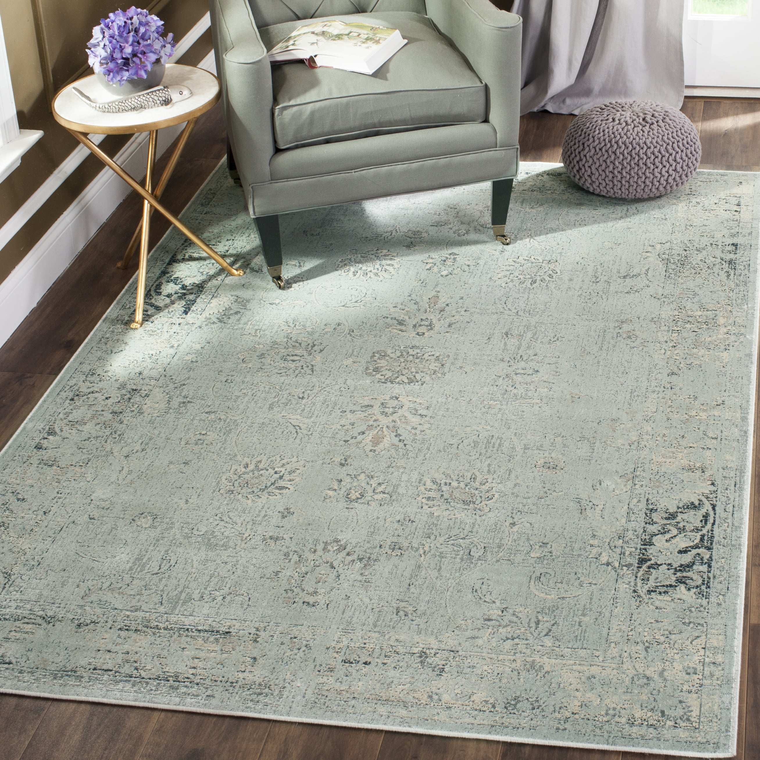 SAFAVIEH Vintage Jaxon Bordered Area Rug, Light Blue, 5'1" x 7'6"