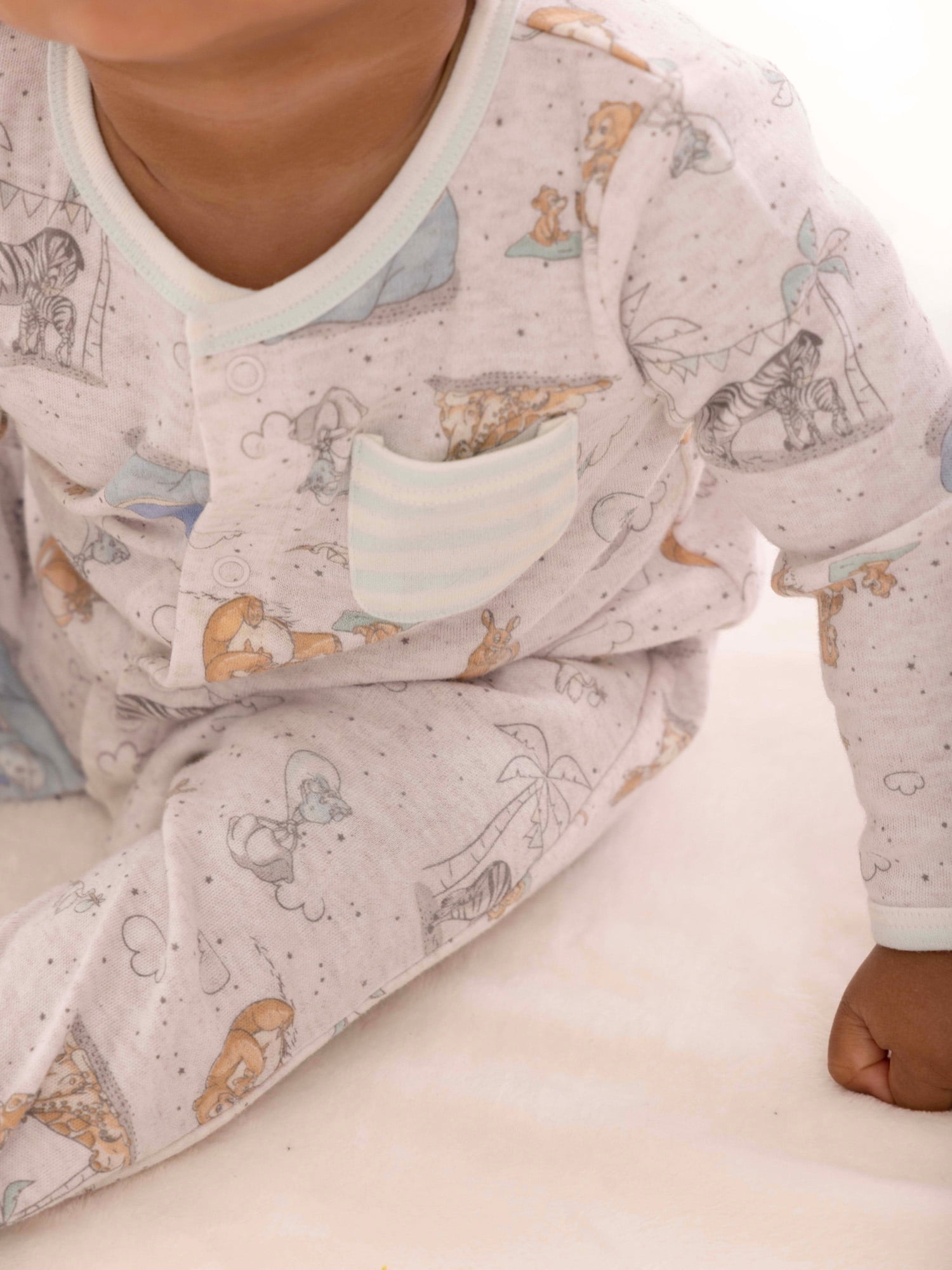 Disney Baby Wishes + Dreams Dumbo Layette Shower Gift Set Bundle, 13-Piece, Sizes NB-3/6M