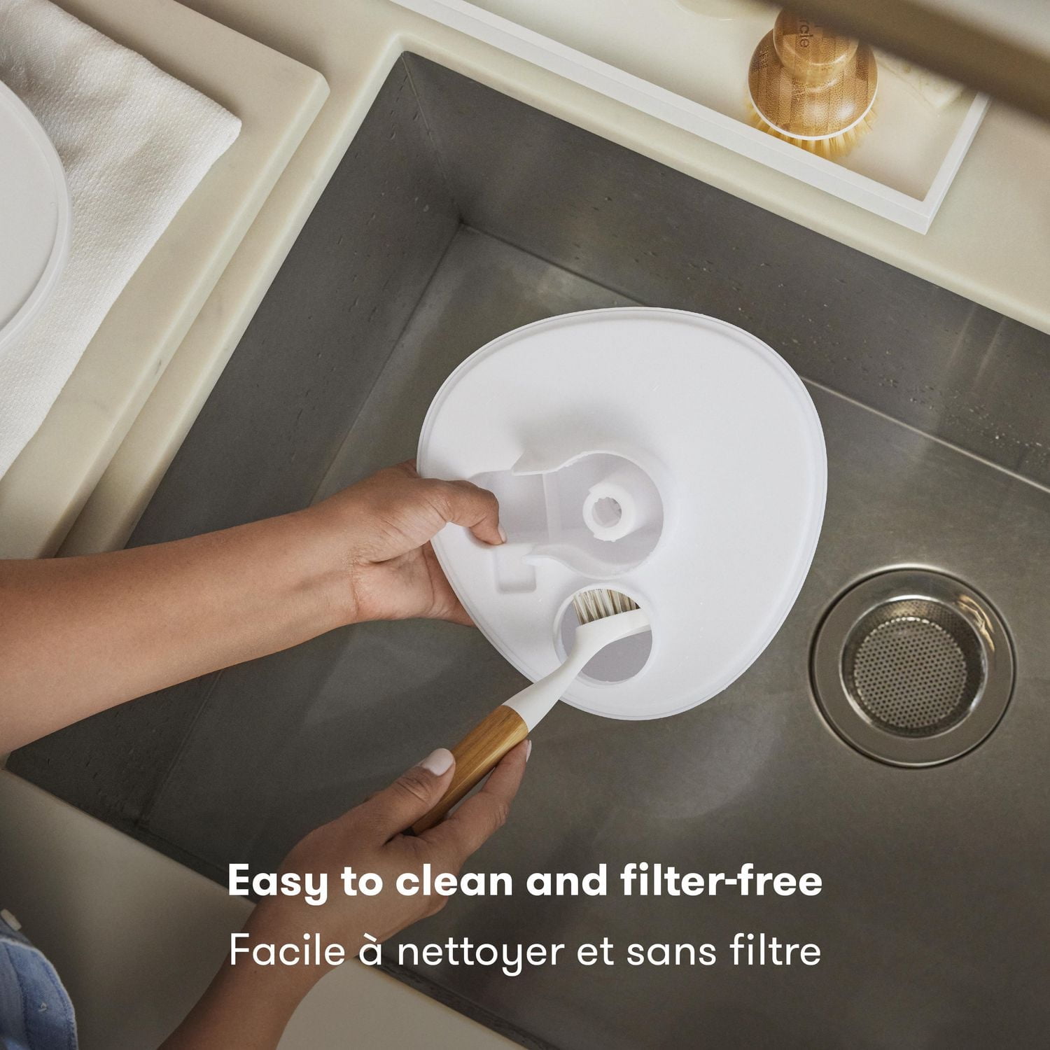 Frida Baby - BreatheFrida Diffuseur humidificateur 3 en 1 Diffuseur de veilleuse et veilleuse, Vaporisateur à brume fraîche apaisante pour bébé