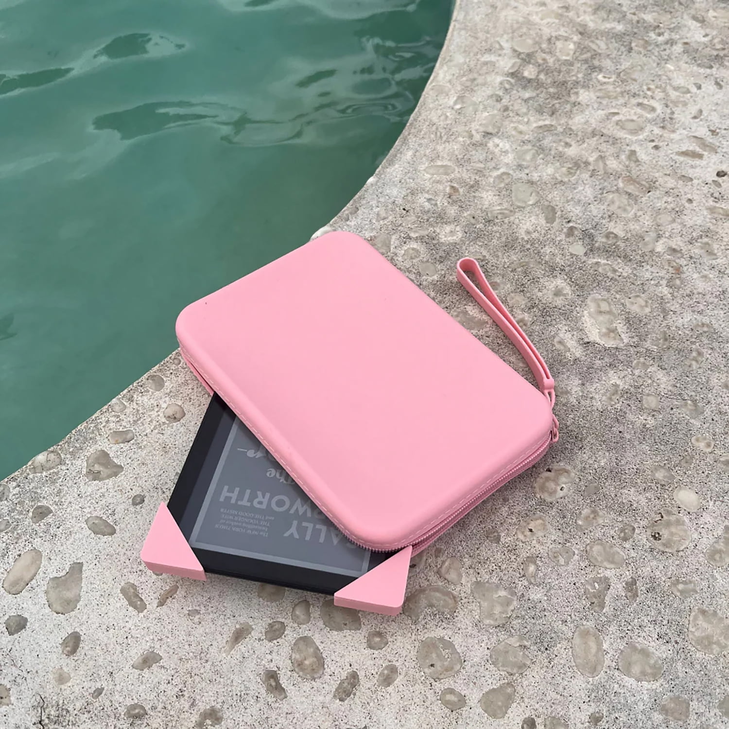 Strapsicle Large Clutch Sleeve for Select Kindle and Kobo E-Readers, Blush