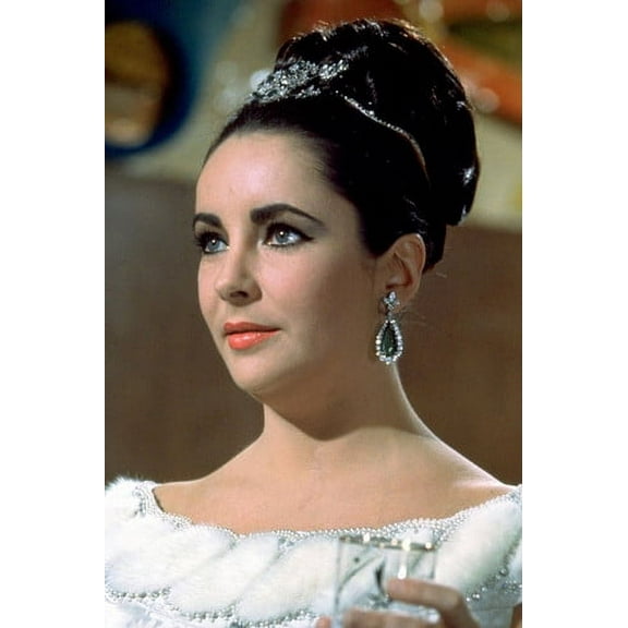Elizabeth Taylor 24x36 Poster beautiful pose The V.I.P.'s