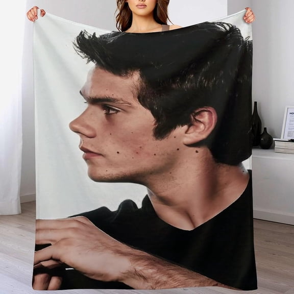 Blanket Dylan Star Obrien Blanket Poster Soft Comfortable Warm Wool Blanket Fan Gift Suitable for Room Sofa Office Bed Car Camping Sofa Decoration Comfortable 30"x40"