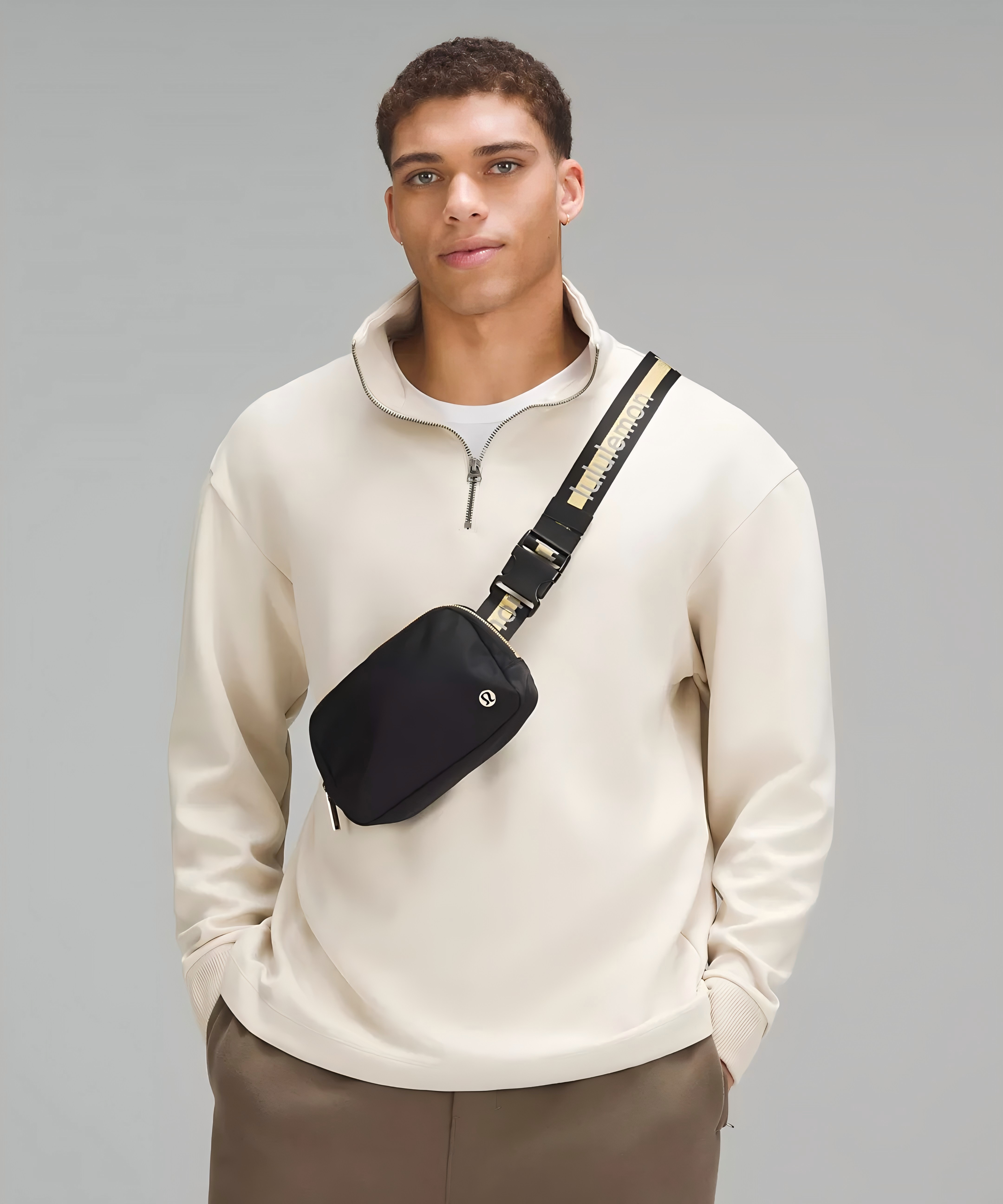 Unisex Fanny Pack, Black,7.5 x 5 x 2 inches,1L