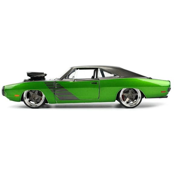 1:24 BTM - '70 DODGE CHARGER(Selections May Vary)