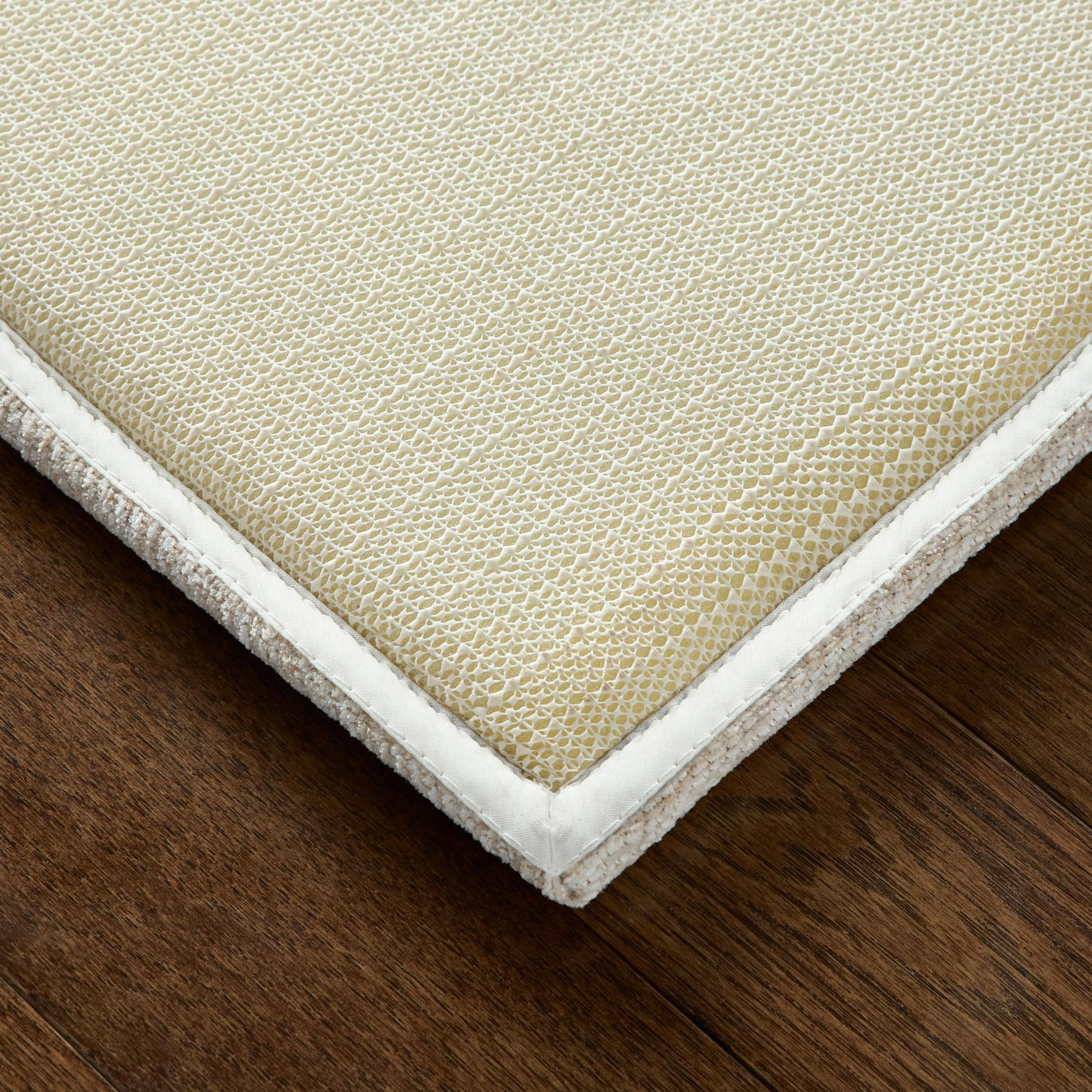 Better Homes & Gardens Darby Persian Chenille Kitchen Comfort Mat, Tan, 20”W x34”L