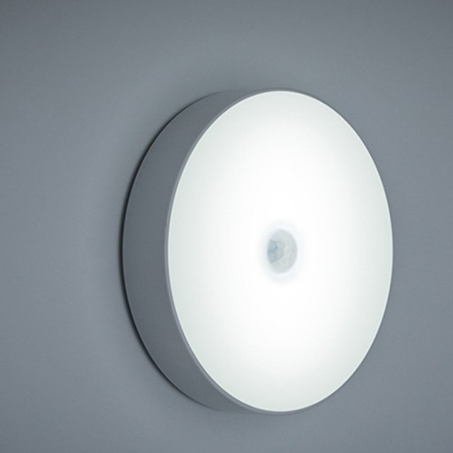 Modern Simple Round LED Intelligent Human Induction Charging Handheld Portable Magnetic Night Light Dormitory Clothes Lamp